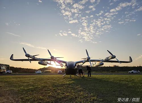 《中国经济周刊》专题：低空经济火爆，“打飞的”不再遥远