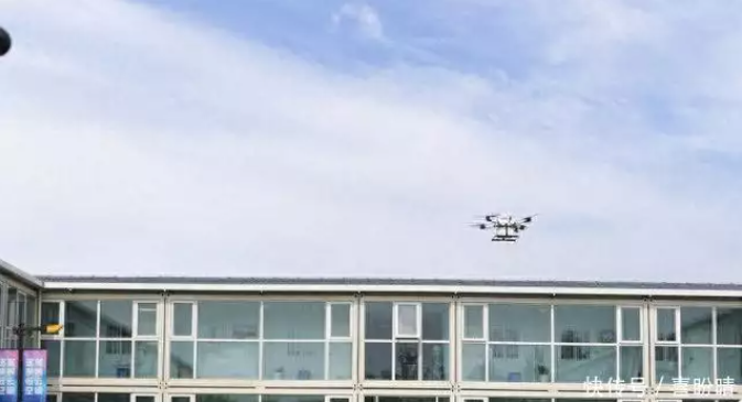 抢抓低空经济发展机遇 西咸新区无人机投递首飞成功