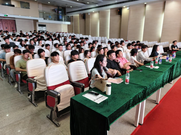 城市建设与交通学院（低空经济产业学院）召开民用无人驾驶航空器