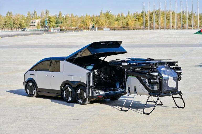 坐着“飞的”游敦煌 低空经济打造西北旅游新业态