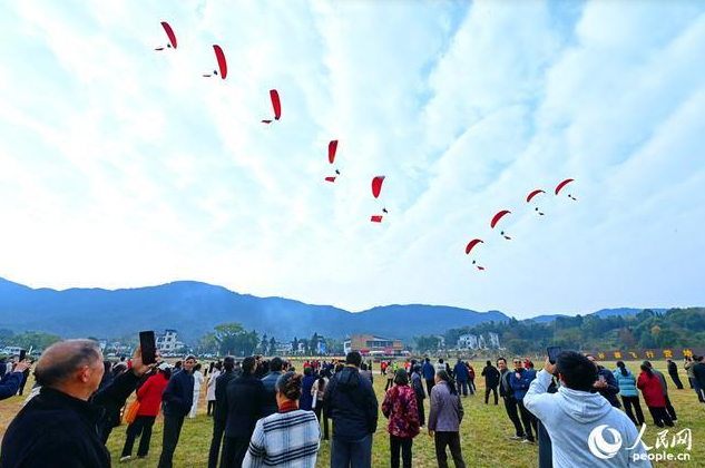 江西赣州南康区：发展低空经济 助热乡村旅