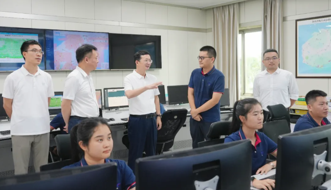 周军平调研海南通航飞行服务站 强调全力打造全国省级低空服务平